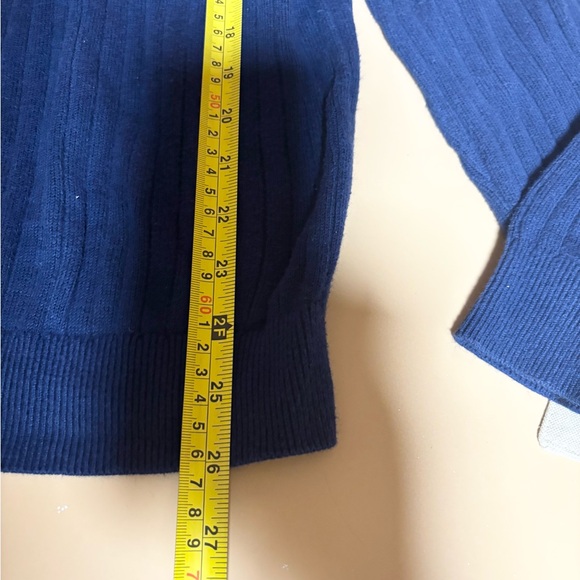 Uniqlo V Neck Navy Blue Cotton And Cashmere Sweater Size Med - Picture 6 of 8